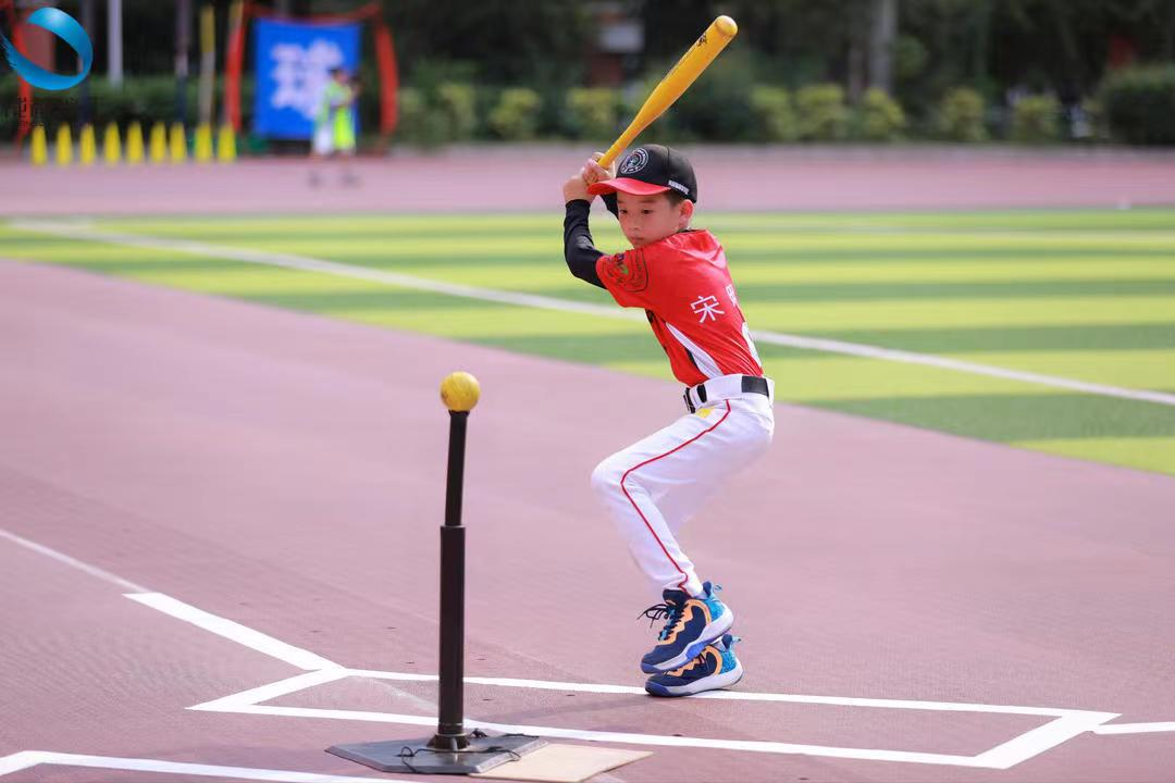 软式棒垒球打进锦江区校园